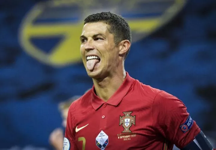 Cristiano Ronaldo anotó dos goles ante Suecia. Foto: EFE