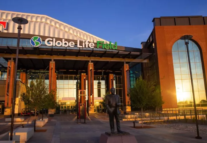 La  Serie Mundial se jugará completa el Globe Life Park. @GlobeLifeField