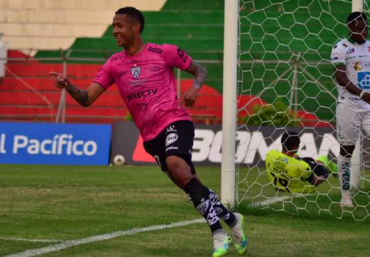 Gabriel "Gaby" Torres e Independiente enfrentan al Flamengo de Brasil en la Copa Libertadores. Foto:@IDV_EC