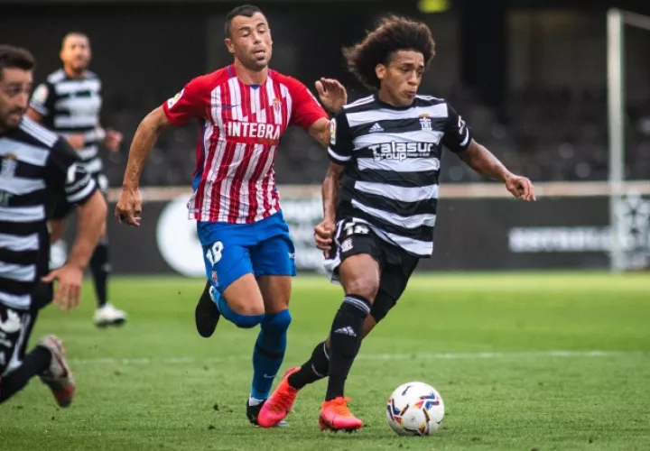 Adalberto 'Coco' Carrasquill, jugador del FC Cartagena, Segunda División de España. FotoFCCartagena_Efese