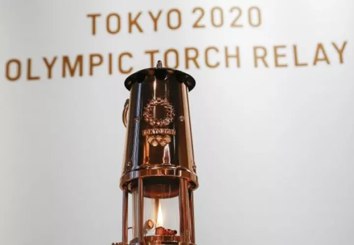 La llama olímpica en exhibición en el Museo Olímpico de Japón. Foto:EFE