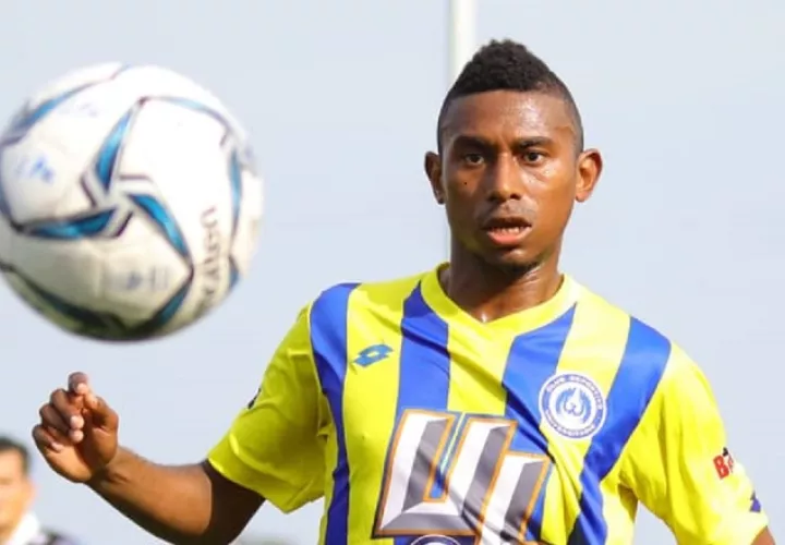 Jossiel Núñez jugó la temparada pasada con el Universitario de Coclé. Foto:@Universitario