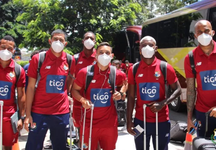 Jugadores de la selección panameña a su llegada a Costa Rica. Foto:Fepafut