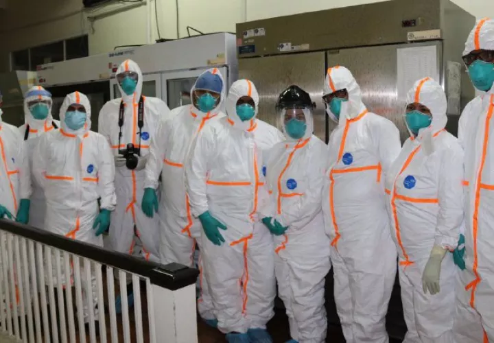 Médicos del Instituto de Medicina Legal y Ciencias Forenses en capacitación.  Cortesía Imelcf 