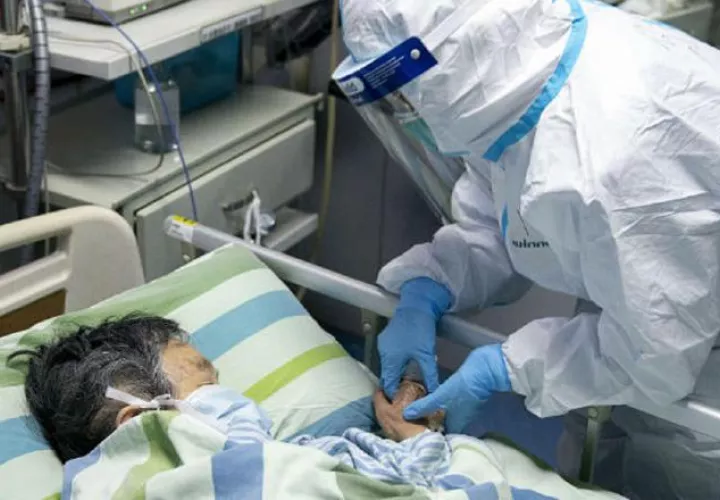 Las situaciones en las salas de hospitalización y de UCI son muy difíciles paa el personal de salud.