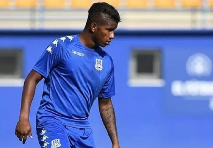 Fidel Escobar pudó debutar en la Segunda División de España. Foto:@AD_Alcorcon