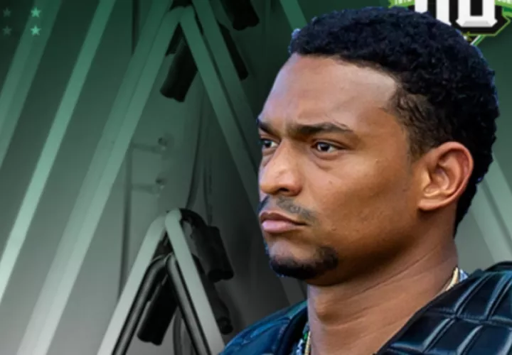 El receptor Christian Bethancourt de las Estrellas Orientales. 