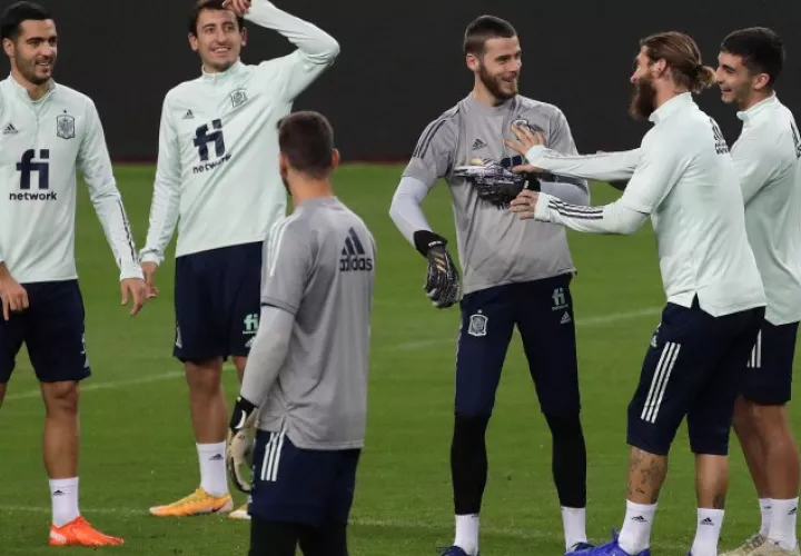 Selección de España en los entrenamientos. Foto:EFE