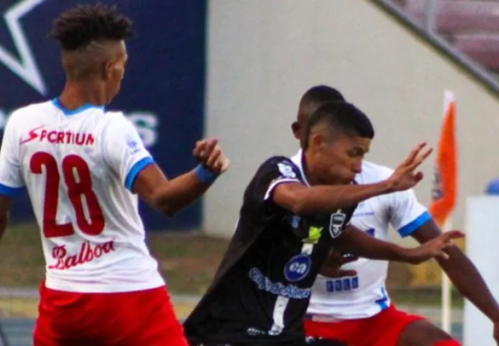 Plaza Amador y Tauro protagonizan hoy el clásico de la LPF. Foto:@TauroFC