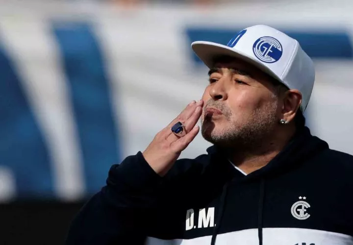 El Gimnasia y Esgrima La Plata fue el último club que dirigió Maradona. Foto:EFE