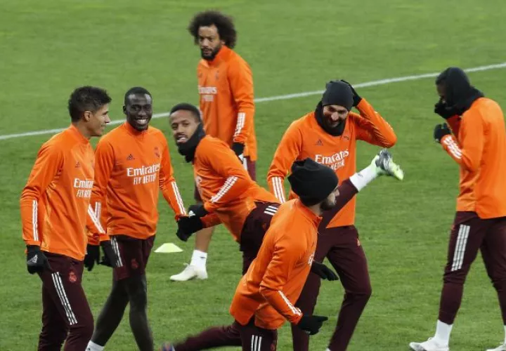 Jugadores en los entrenamientos de Real Madrid. Foto:EFE