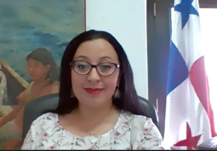 Durante la participación en el foto.  Cortesía