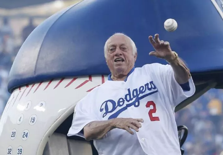 Tommy Lasorda, expiloto de los Dodgers. Foto:EFE 