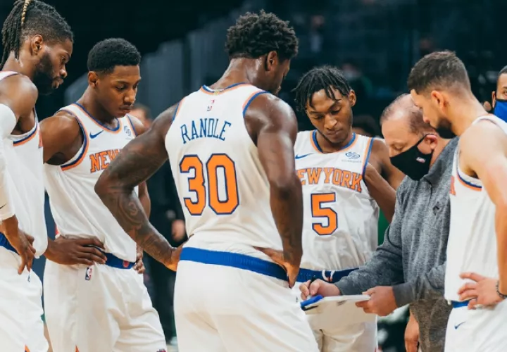 Jugadores de los Knicks de Nueva York. Foto:@nyknicks