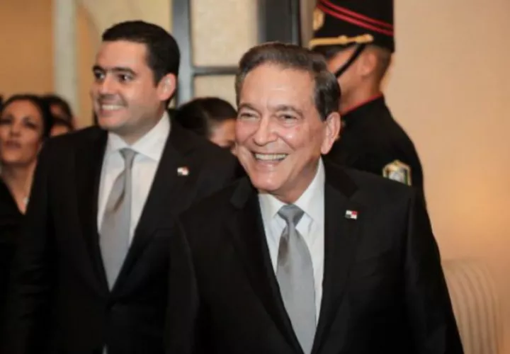 Cortizo y Carrizo se comprometieron con el país. 