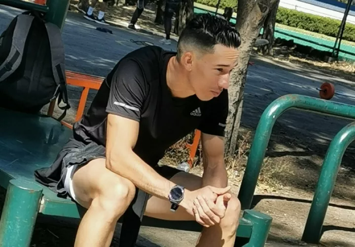 Entre los planes de Yassir Cabrera, espera competir en Europa y Sudámerica para buscar la marca mínima o clasificar por el ranking. Cortesía