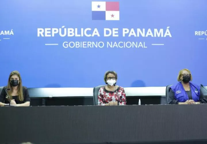 La canciller es una de las encargadas del plan de vacunación. Archivo