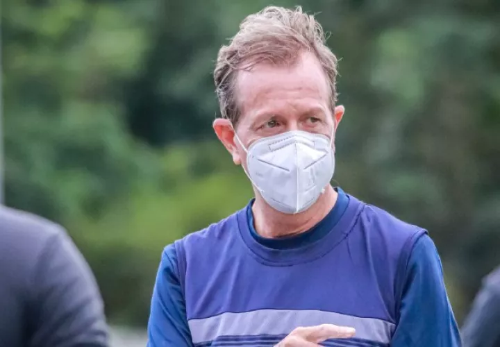 Gary Stempel en los entrenamientos de Universitario. Foto:@UDUniversitario