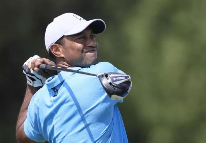 Tiger Woods, sufrió un accidente en su automóvil. Foto:EFE