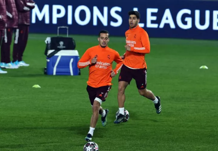 Jugadores de Real Madrid en los entrenamientos. Foto:EFE