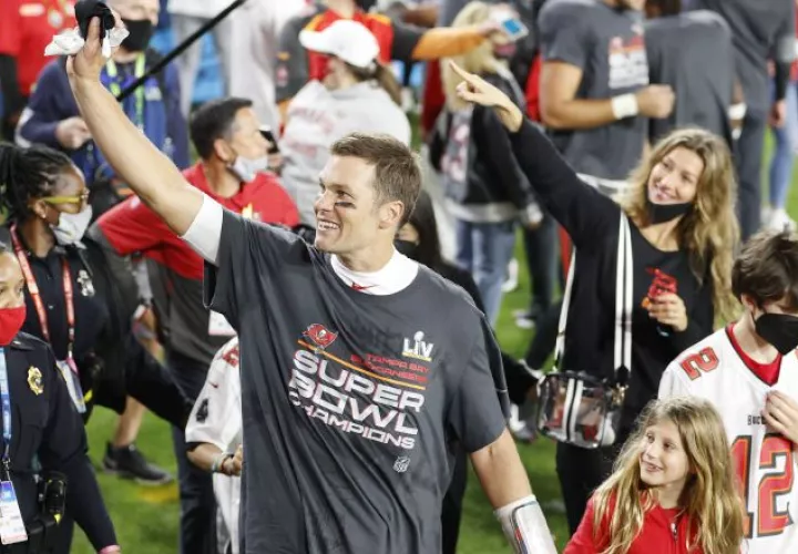 Tom Brady, ganó el Super Bowl con Tampa. Foto:EFE