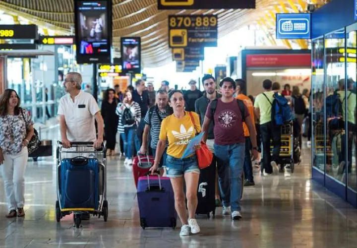 El sector podría estar en positivo en los últimos meses de 2021. EFE