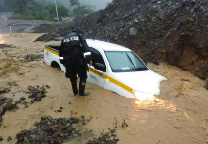 Los ríos en las Tierras Altas chiricanas se salieron de su cauce. 
