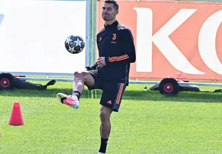 Cristiano Ronaldo es el referente goleador de la Juventus. Foto:EFE