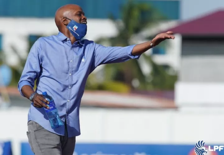 Jorge Dely Valdés técnico de Plaza Amador expresó que por más que gritó, no se hizo el trabajo. Foto:@LPF