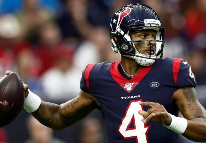 Deshaun Watson es el mariscal de los Texans de  Houston. Foto:EFE