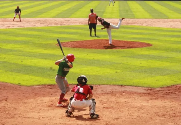 Chiriquí y Occidente abrén el béisbol juvenil, Foto: Fedebei