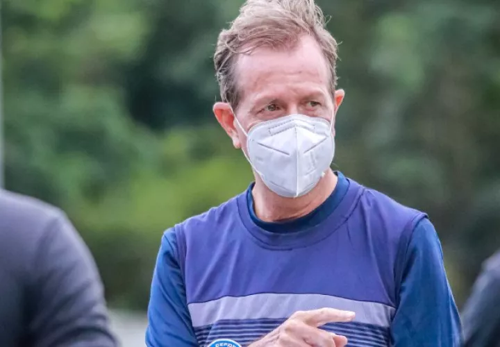 Gary Stempel durante los entrenamientos de Universitario.