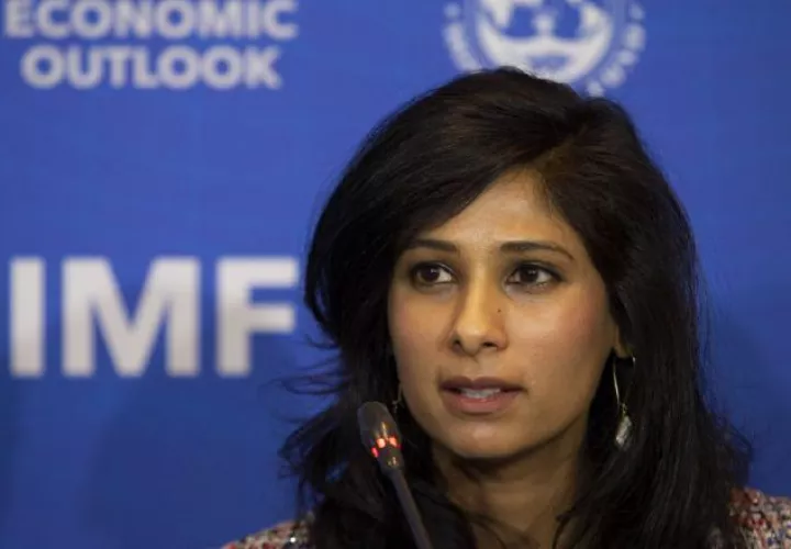 Gopinath subrayó que el impacto de la crisis ha sido especialmente fuerte en los jóvenes, mujeres, los trabajadores de baja formación. EFE