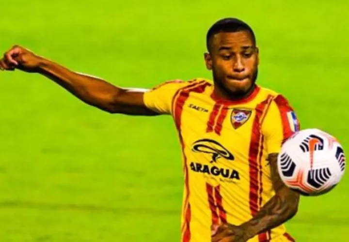 El  delantero panameño Alfredo Stephens. Foto:EFE