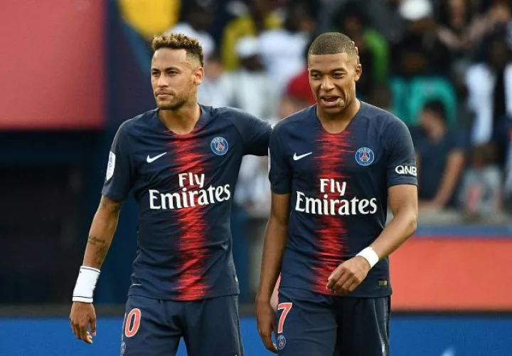 Neymar y Mbappé. Foto:EFE