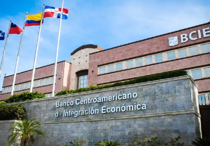 El presidente ejecutivo del BCIE explicó que la alianza estratégica con Taiwán ha permitido al banco "fortalecer su solidez financiera. EFE