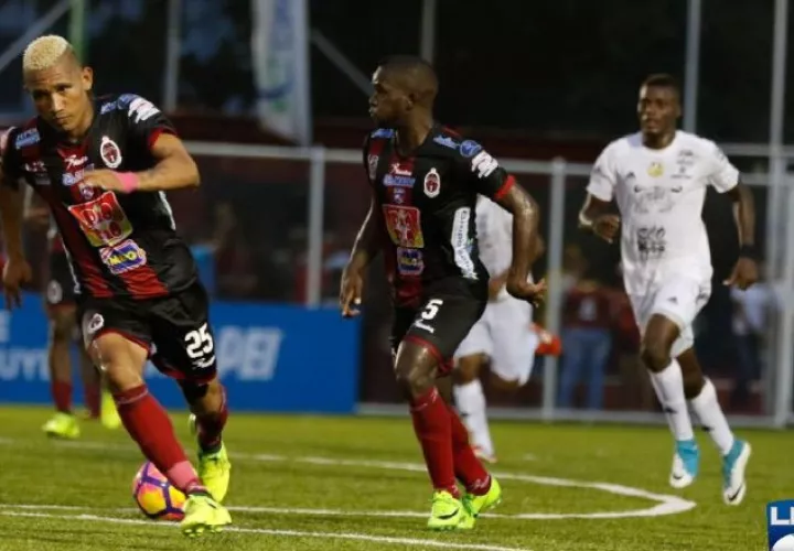 Sporting busca pasar a la siguiente ronda. Foto:Fepafut