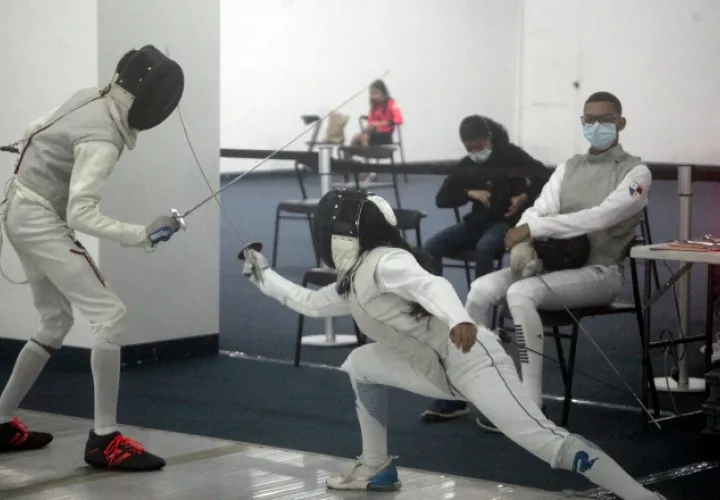 La esgrima es uno de los deportes que más se ha masificado. Víctor Arosemena