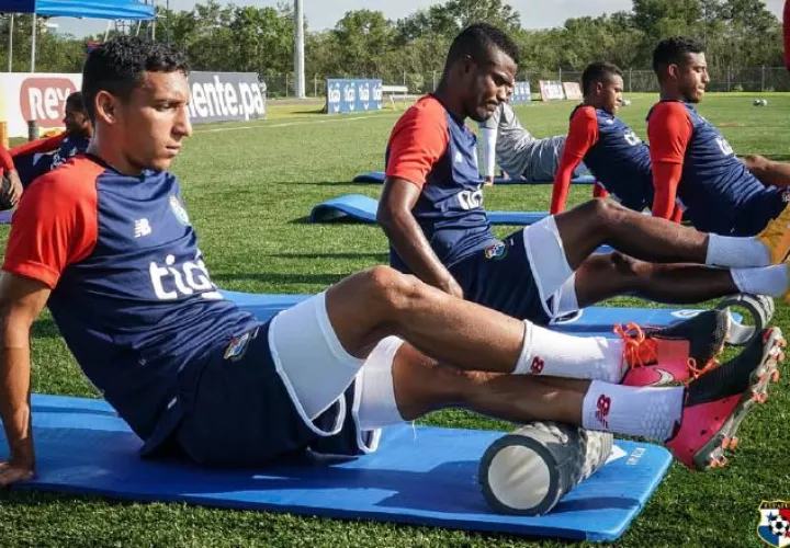 Omar Córdoba  en los entrenamiento. Foto:@Fepafut