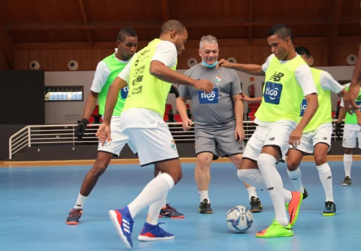 El seleccionado panameño es dirigido por el venezolano José Botana. Foto:@Fepafut