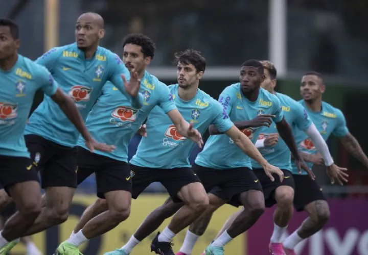 Jugadores de Brasil en los entrenamientos con miras al partido contra Paraguay. Foto: @CBF_Futebol