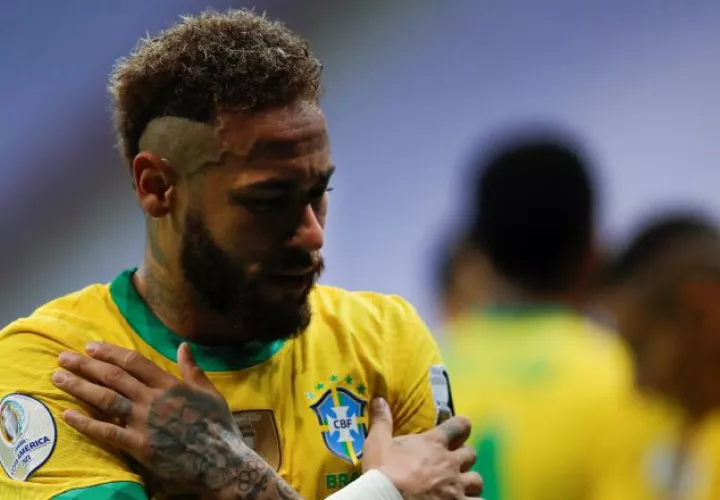 El jugador Neymar Jr de Brasil celebra una anotación contra Venezuela, Foto:EFE