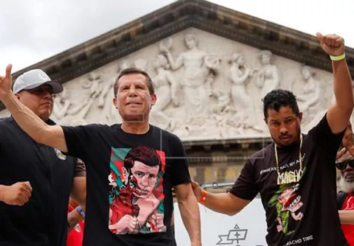 Julio César Chávez y Héctor Camacho, hijo (der.). Foto:EFE