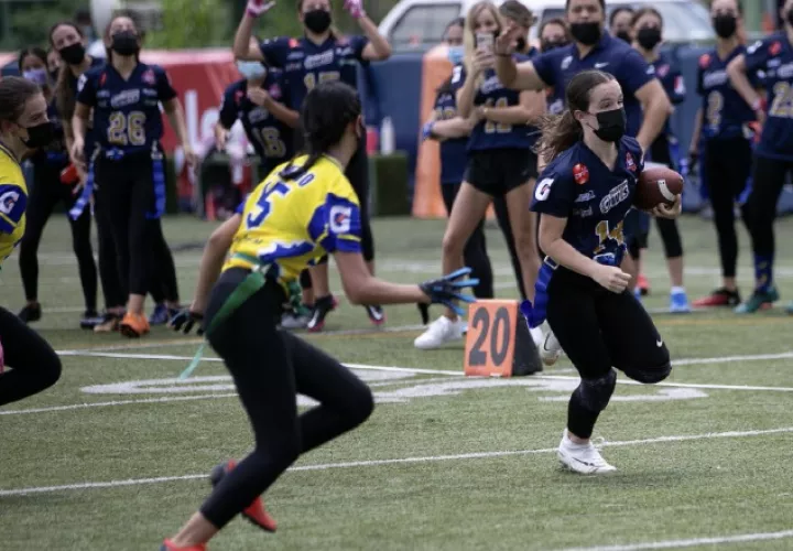 El torneo Flag Football  Kiwanis se encuentra competitivo. Foto:Cortesía