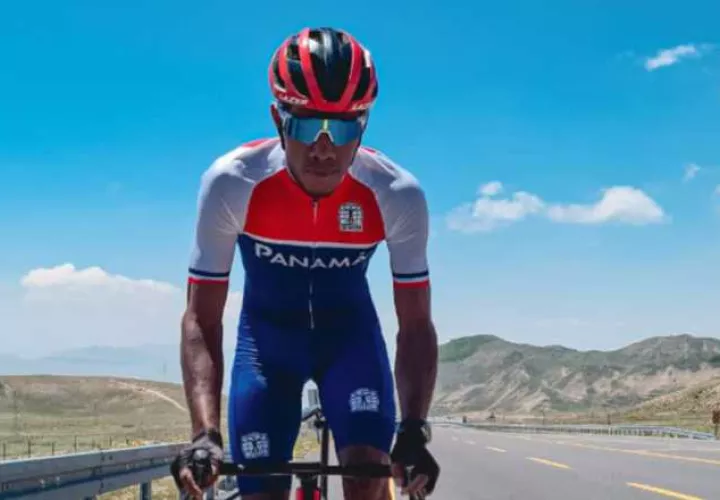 Christofer Jurado intensifica su preparación para los Juegos Olímpicos. Foto:FEpaci