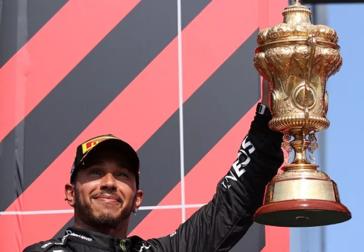 Lewis Hamilton ganó el Gran Premio de Gran Bretaña. Foto:EFE 