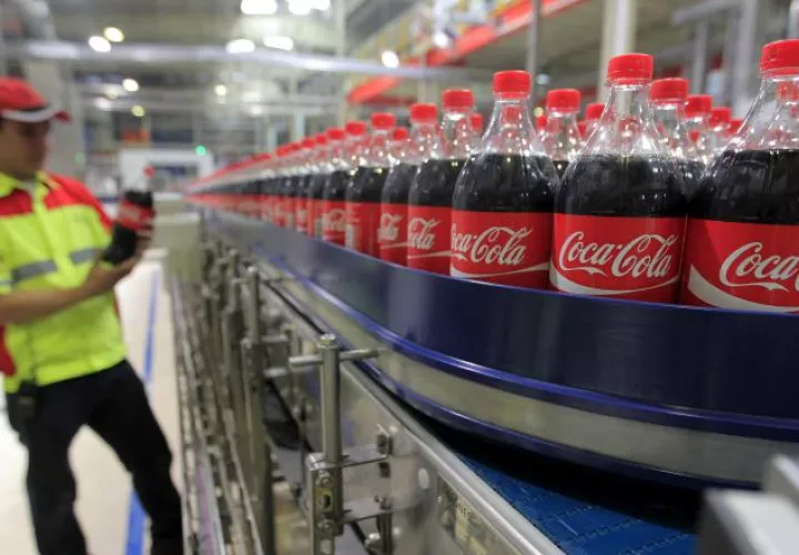 Coca-Cola apuntó a que las ventas mejoraron gracias a las ventas. EFE