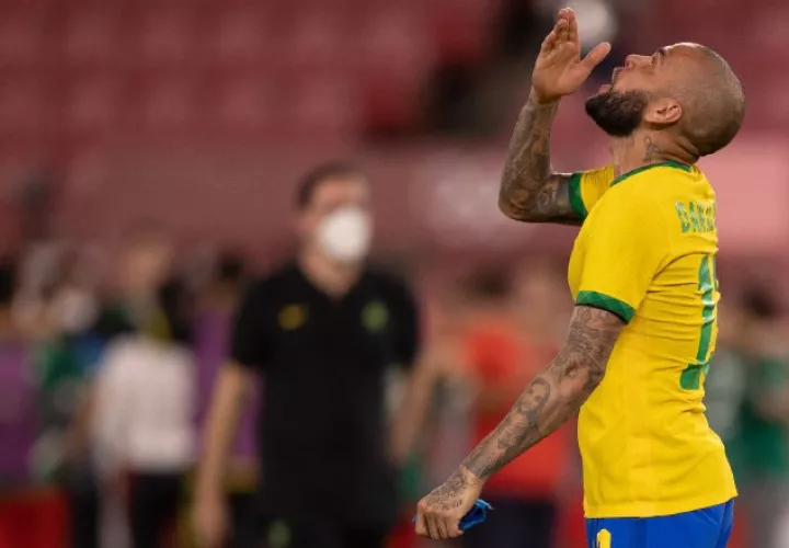 Dani Alves es el capitán de Brasil. Foto:@CBF_Futebol