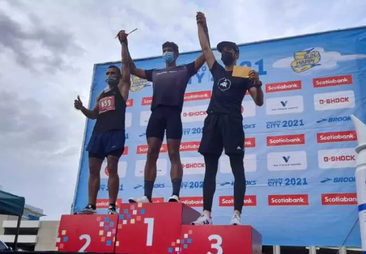 Víctor Ortiz, ganó sin mayores complicaciones los 10 kilómetros, ayer. Aurelio Martínez