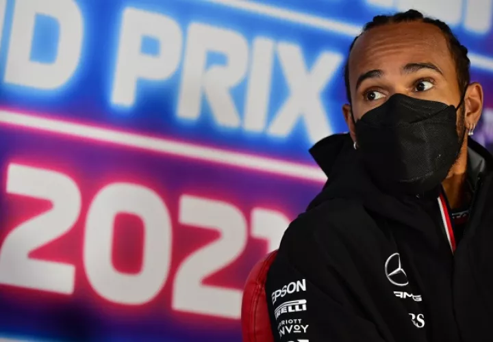 Hamilton Lewis lidera el campeonato de Fórmula Uno. Foto:EFE